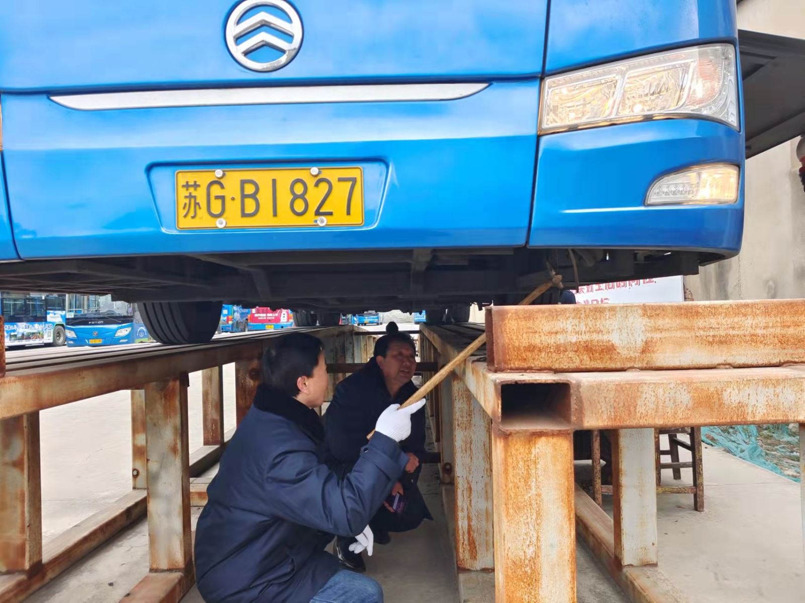 加強(qiáng)機(jī)務(wù)例保檢查  為春運(yùn)保駕護(hù)航